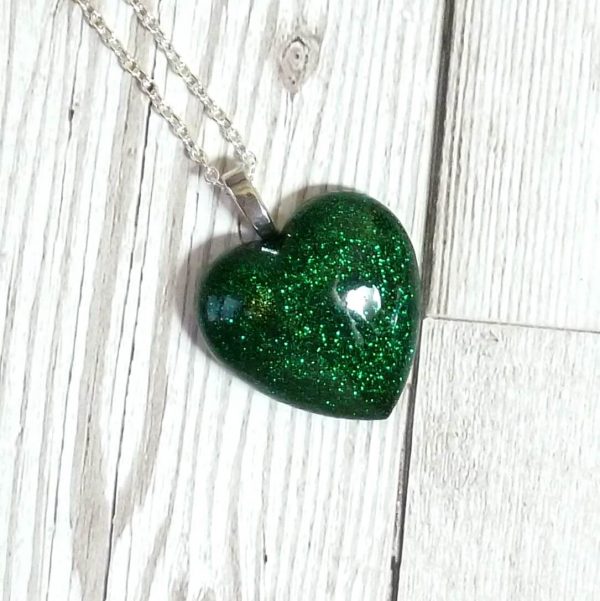 Green glitter heart pendant view 2