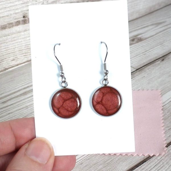 red 18mm dangle on card